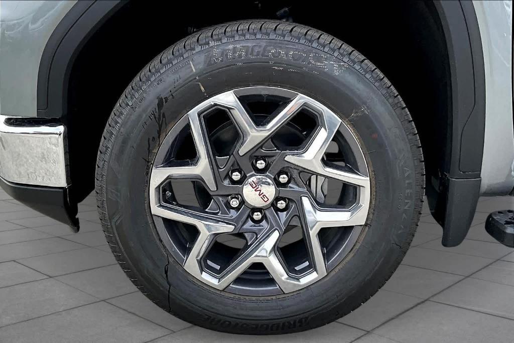 new 2025 GMC Sierra 1500 car, priced at $52,275