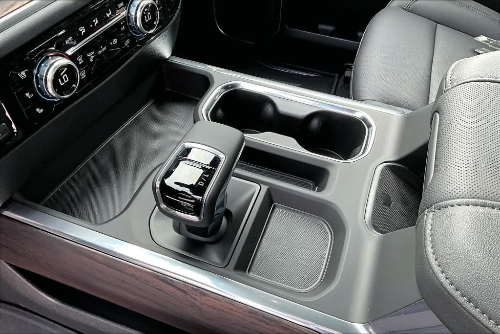 new 2025 GMC Sierra 1500 car, priced at $52,275