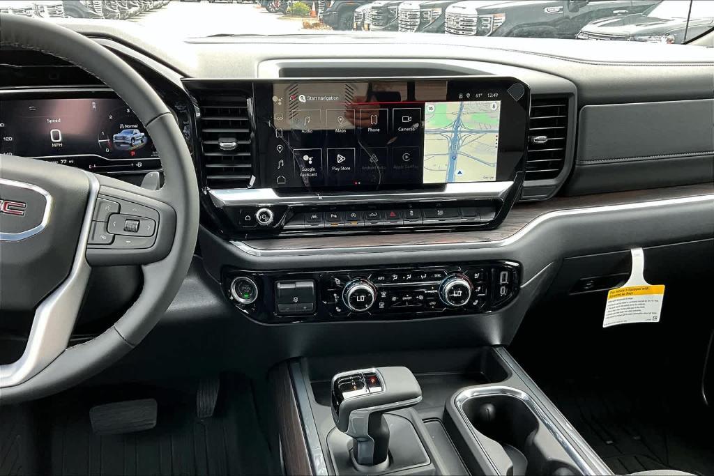 new 2025 GMC Sierra 1500 car, priced at $52,275