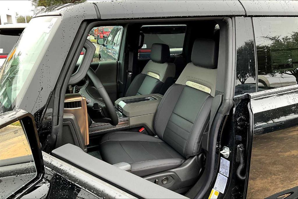 new 2025 GMC HUMMER EV Pickup car, priced at $96,690