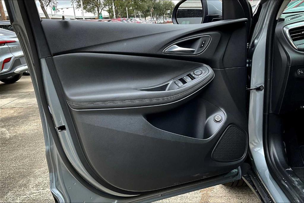 new 2025 Buick Encore GX car, priced at $23,068