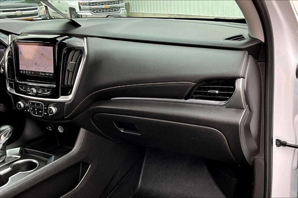 used 2021 Chevrolet Traverse car, priced at $32,858