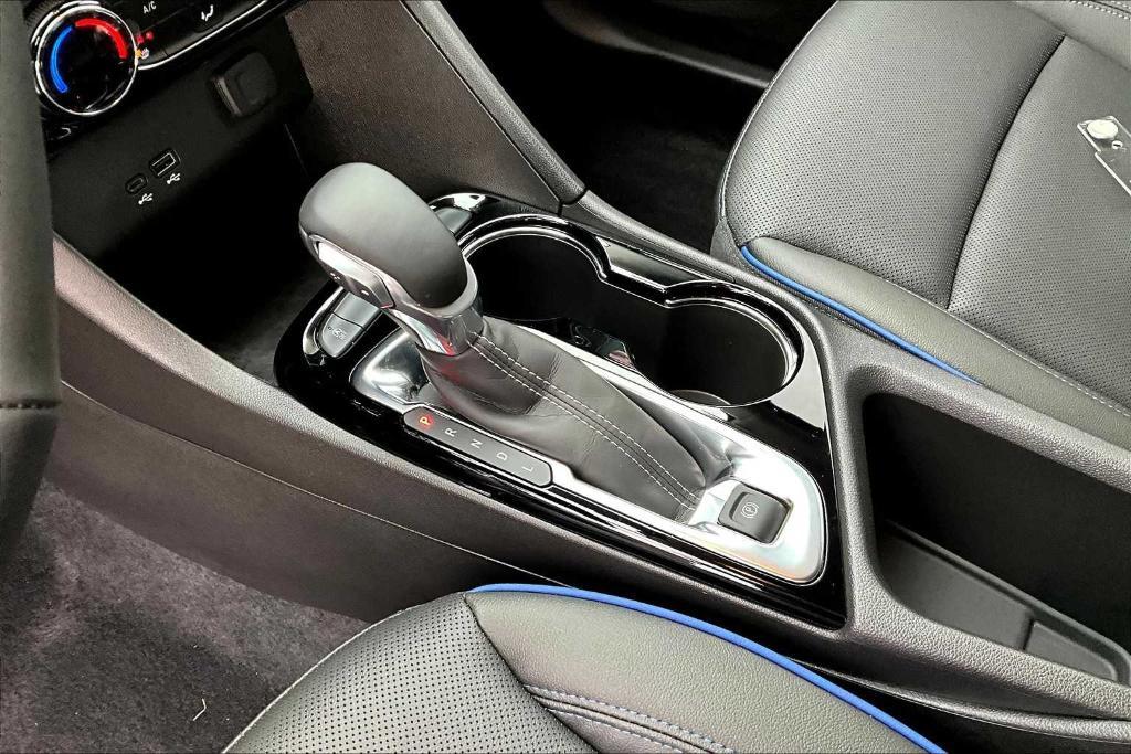 new 2025 Buick Encore GX car, priced at $30,325