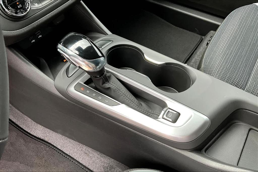 new 2025 Buick Envista car, priced at $27,375