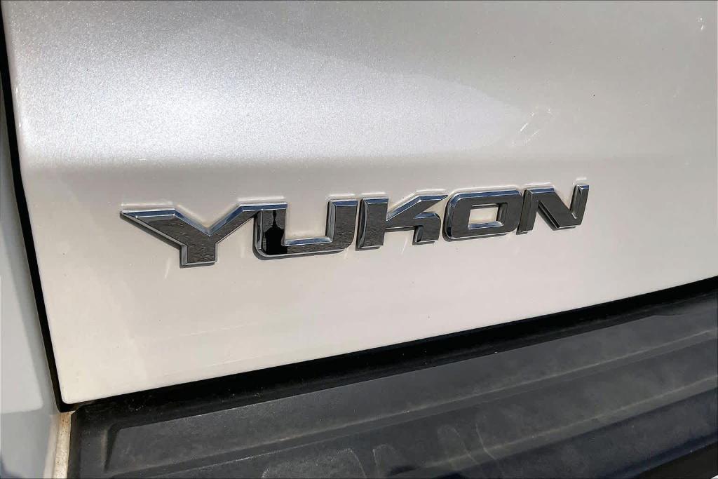 used 2016 GMC Yukon car, priced at $17,895