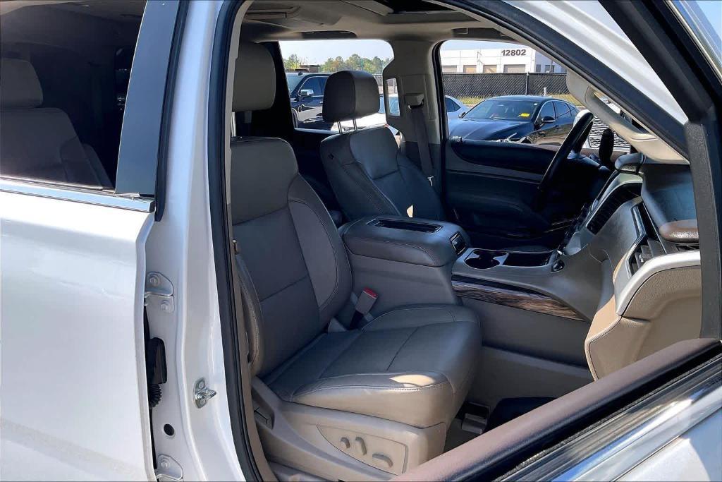 used 2016 GMC Yukon car, priced at $17,895