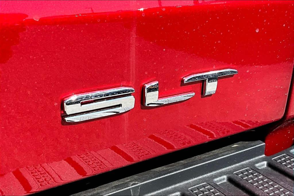 new 2025 GMC Sierra 1500 car, priced at $62,025