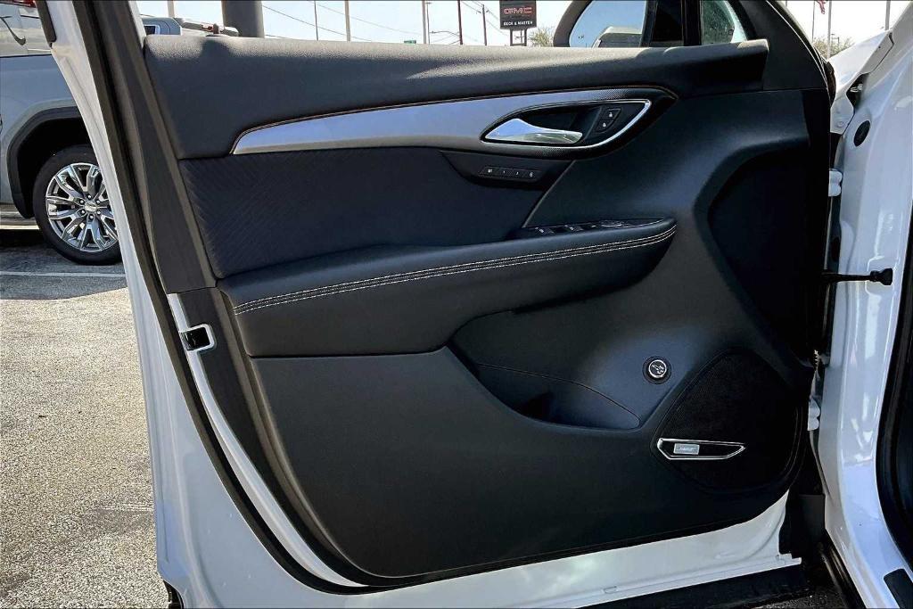 new 2025 Buick Envision car, priced at $42,335