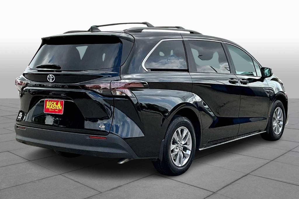 used 2025 Toyota Sienna car, priced at $44,997
