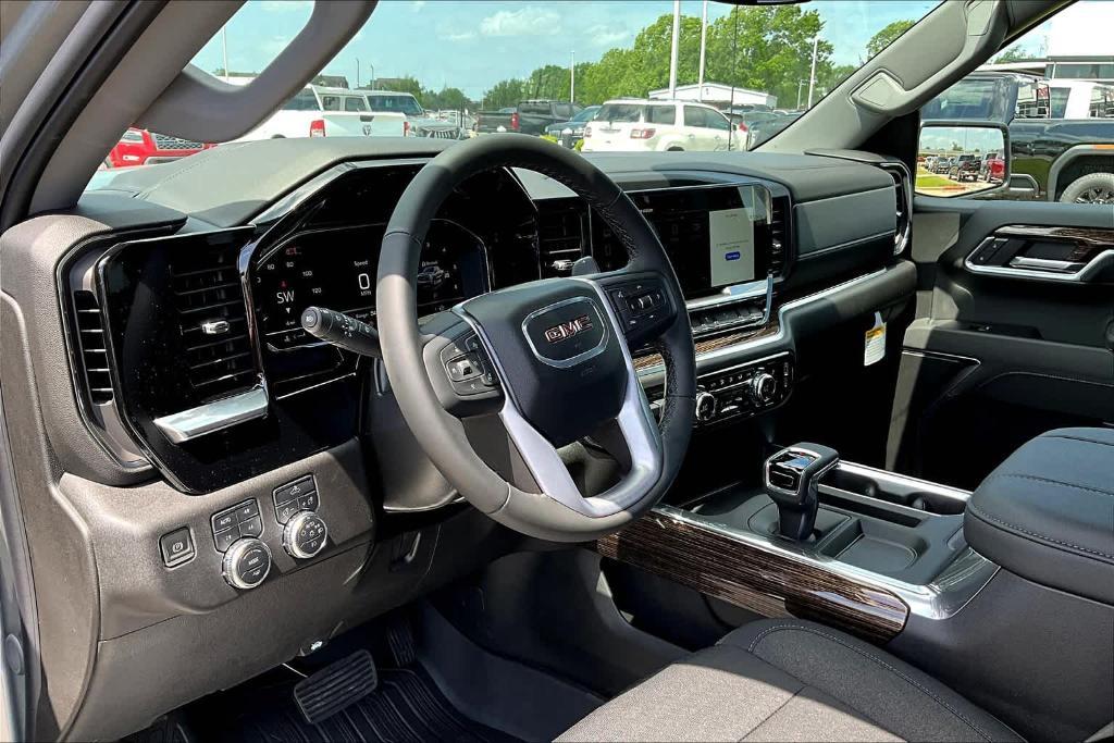 new 2025 GMC Sierra 1500 car, priced at $54,615