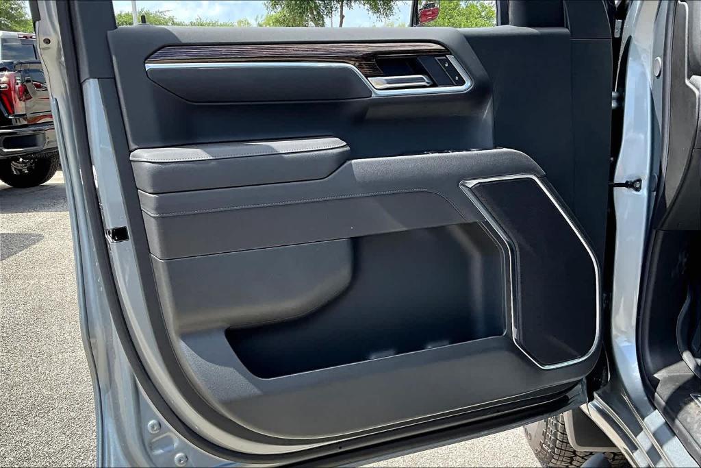 new 2025 GMC Sierra 1500 car, priced at $54,615