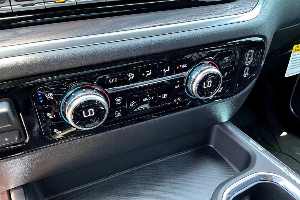 new 2025 GMC Sierra 1500 car, priced at $52,225