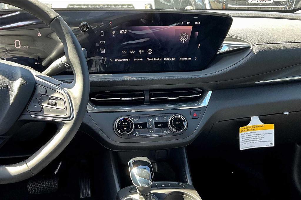 new 2025 Buick Envista car, priced at $26,585
