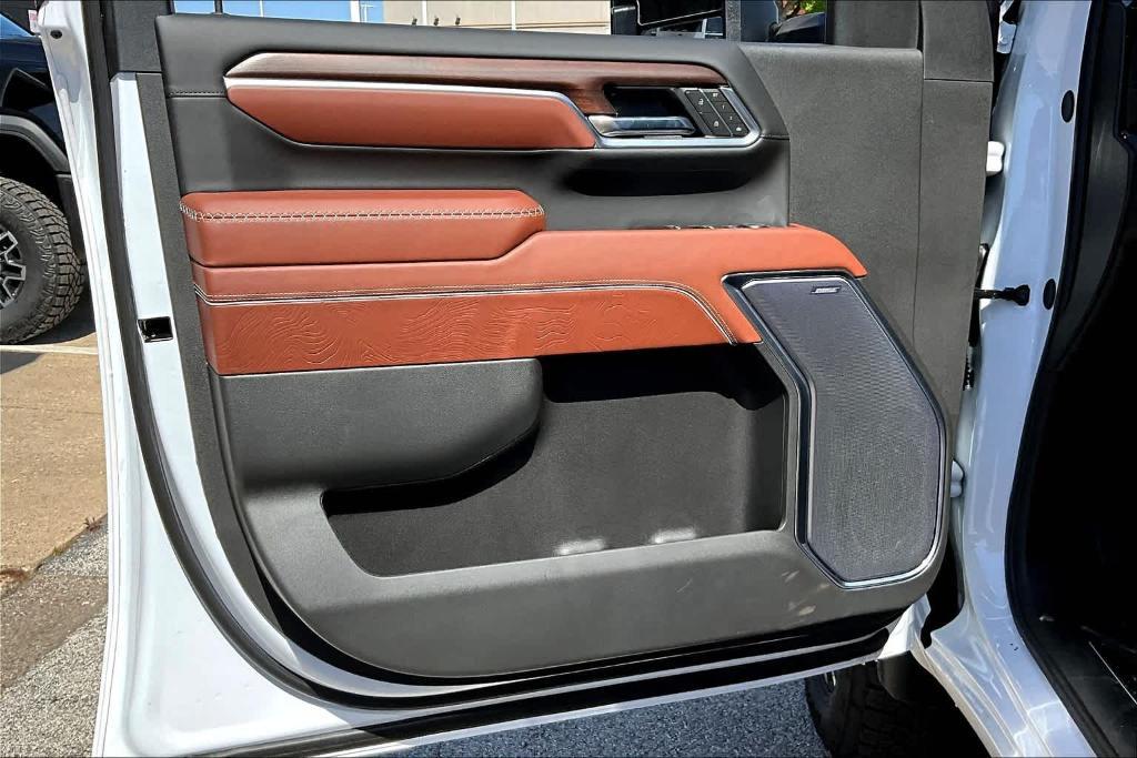 new 2025 GMC Sierra 2500 car, priced at $98,780