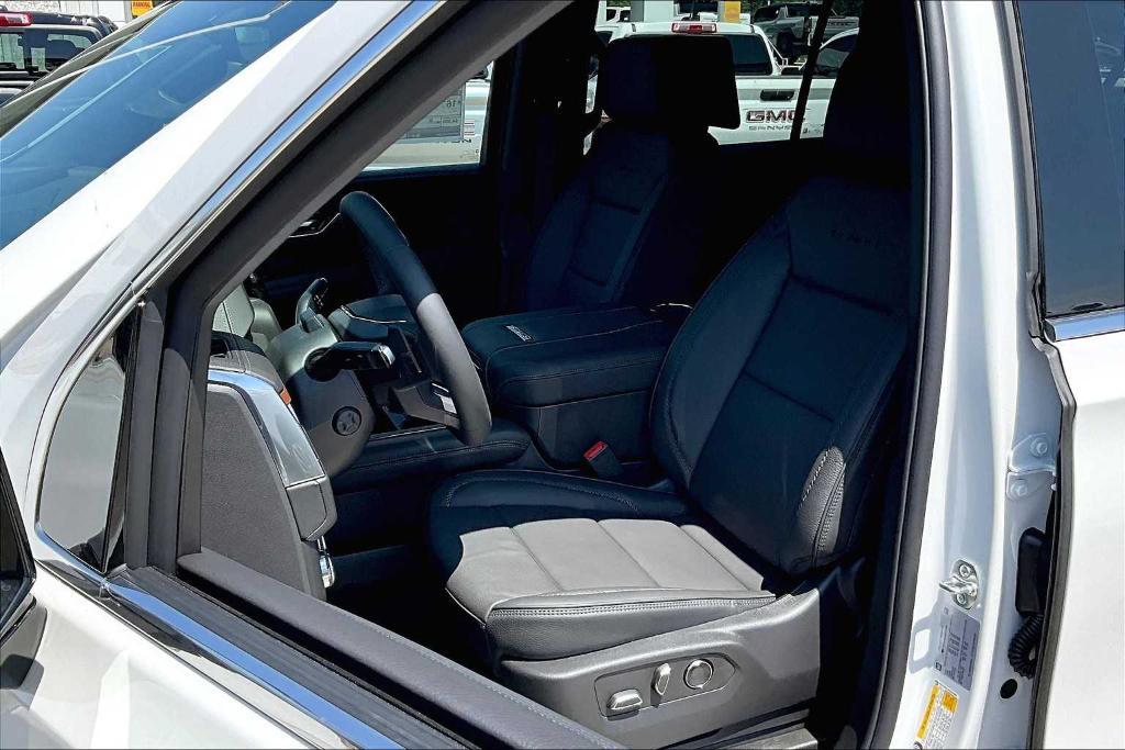 new 2025 GMC Yukon XL car, priced at $99,549