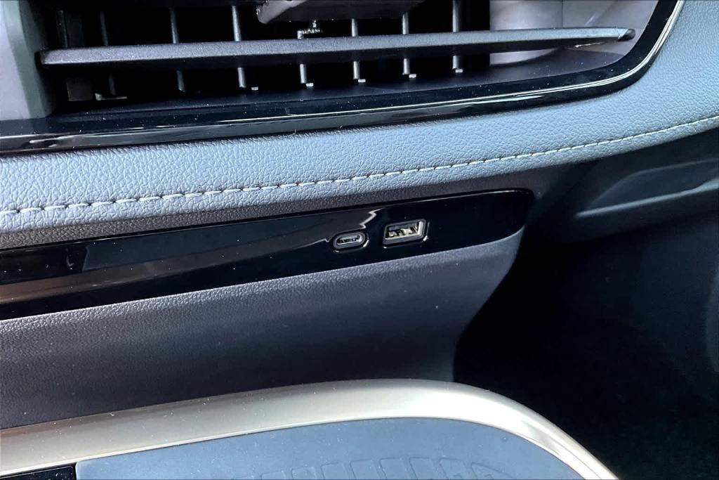 new 2025 Buick Enclave car, priced at $62,125