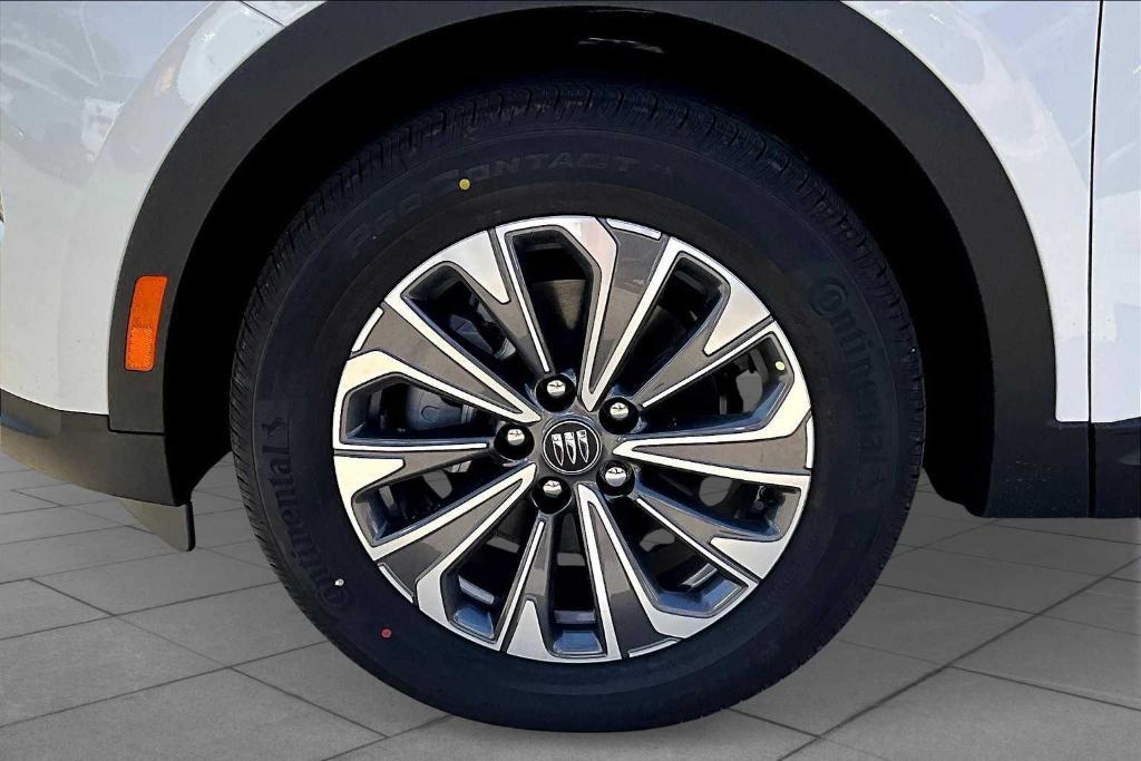 new 2025 Buick Envision car, priced at $39,245