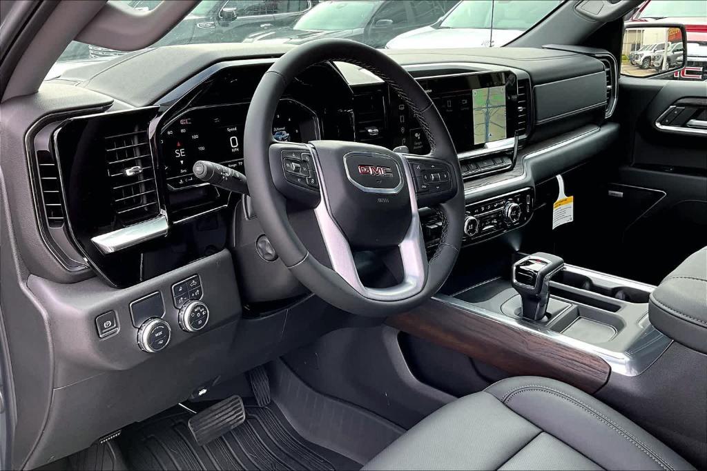new 2025 GMC Sierra 1500 car, priced at $53,645