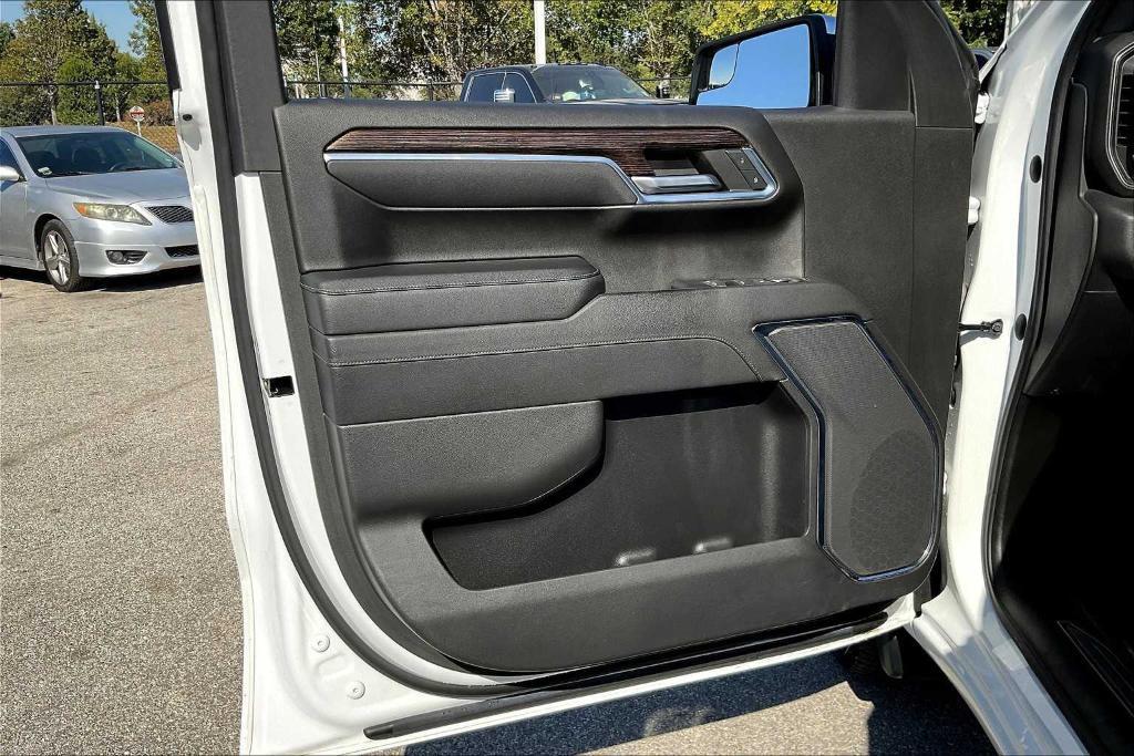 used 2023 GMC Sierra 1500 car, priced at $41,032