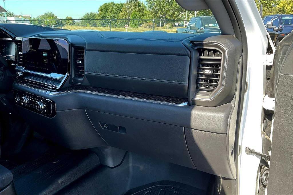 used 2023 GMC Sierra 1500 car, priced at $41,032