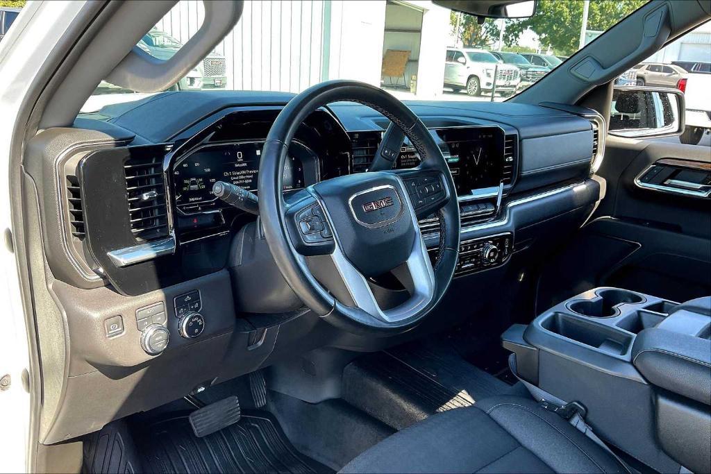 used 2023 GMC Sierra 1500 car, priced at $41,032