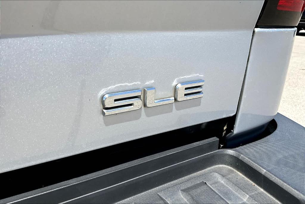 used 2015 GMC Sierra 2500 car, priced at $23,822