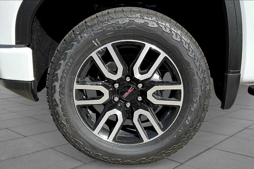 new 2025 GMC Sierra 1500 car, priced at $73,325
