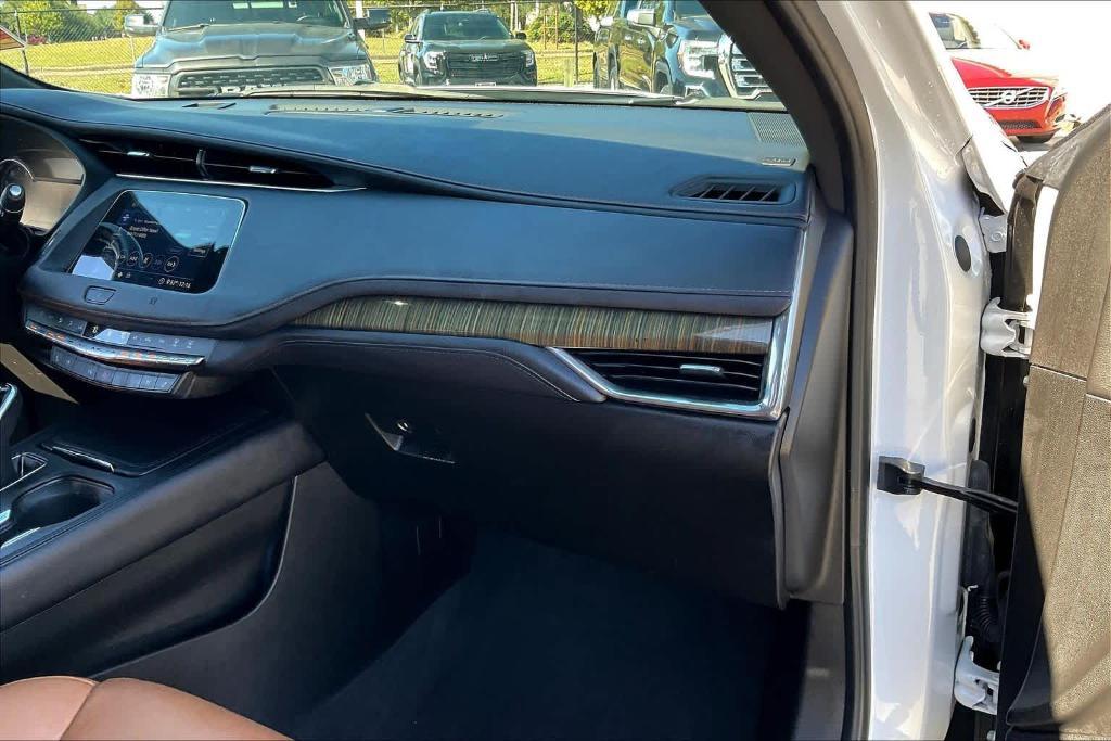 used 2020 Cadillac XT4 car, priced at $17,997