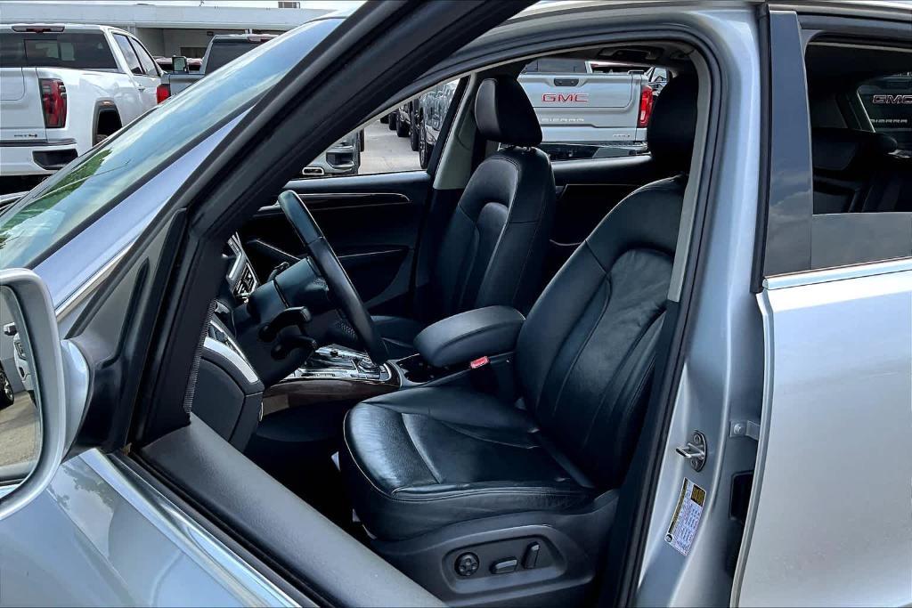 used 2012 Audi Q5 car, priced at $9,560