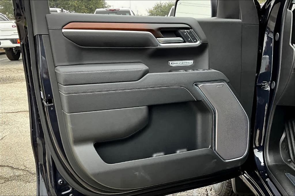 new 2025 GMC Sierra 1500 car, priced at $72,050
