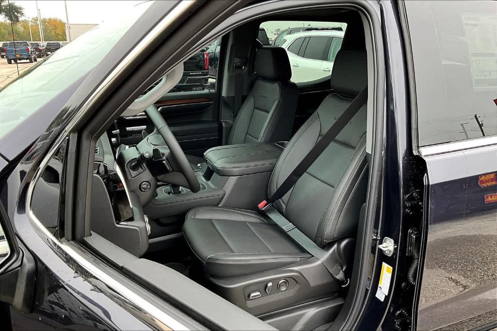 new 2025 GMC Sierra 1500 car, priced at $72,050