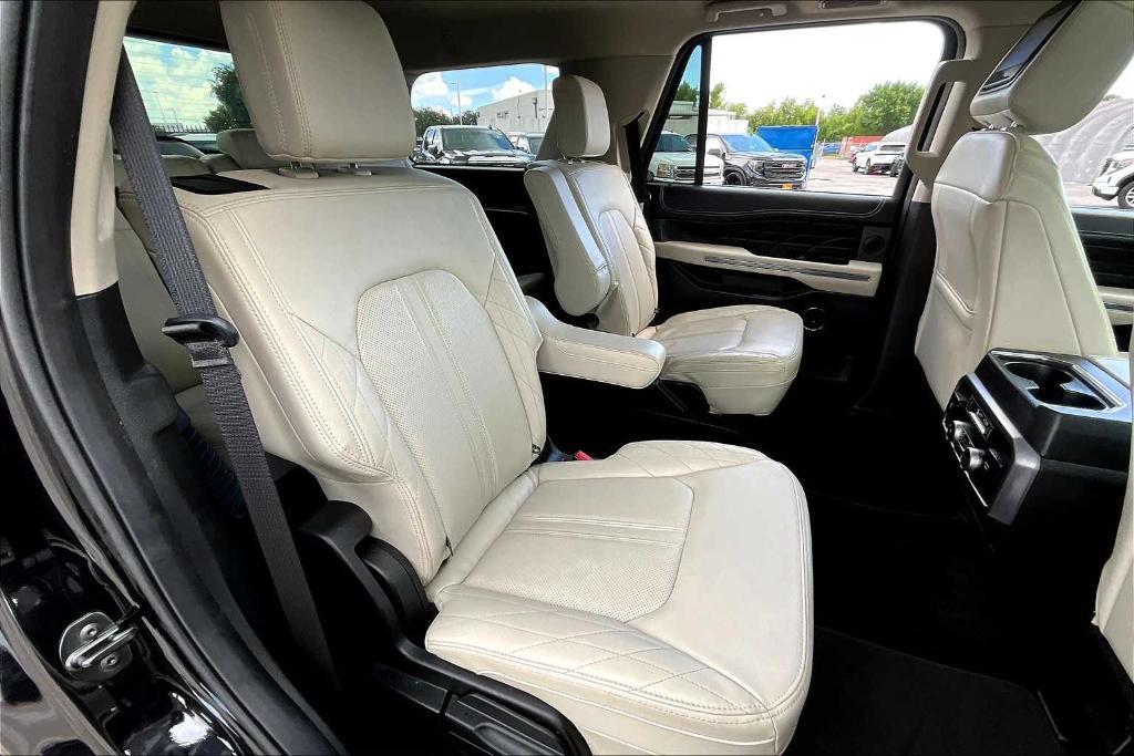 used 2021 Ford Expedition car, priced at $41,997