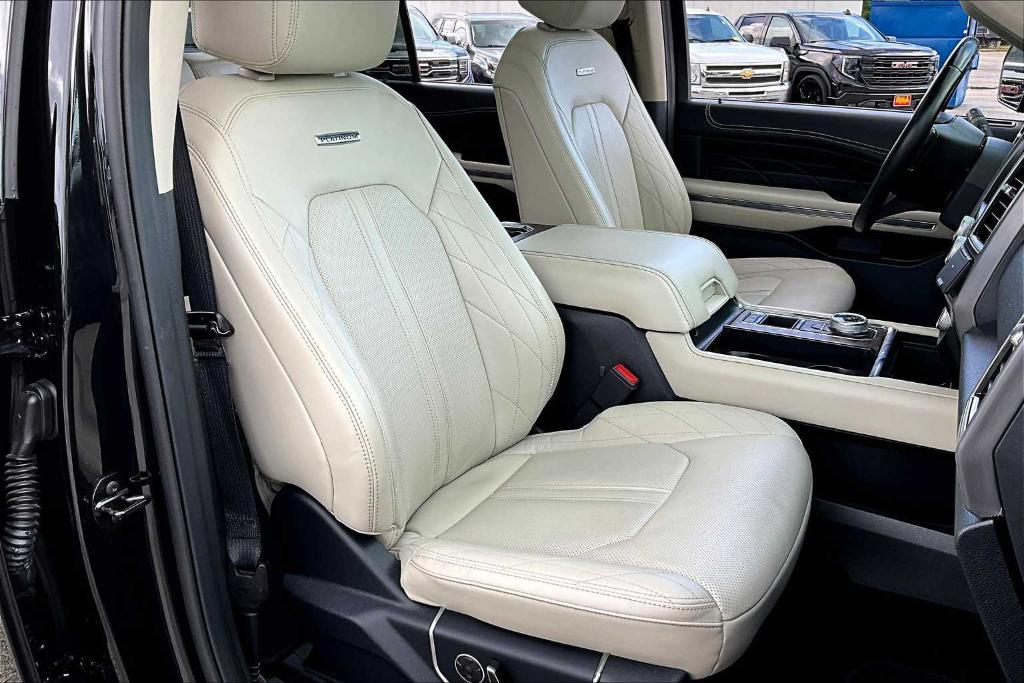 used 2021 Ford Expedition car, priced at $41,997