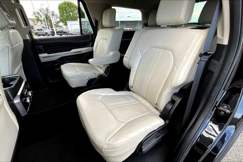 used 2021 Ford Expedition car, priced at $41,997