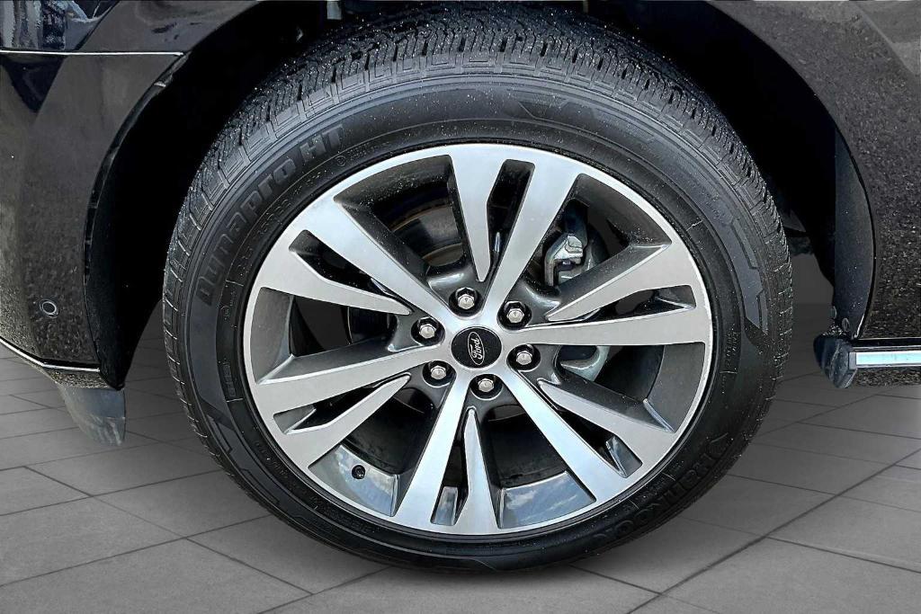used 2021 Ford Expedition car, priced at $41,997
