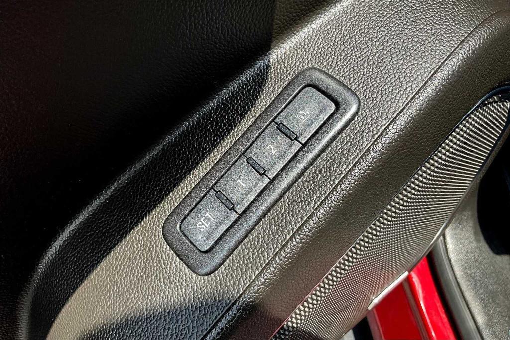 used 2017 GMC Yukon XL car, priced at $20,367