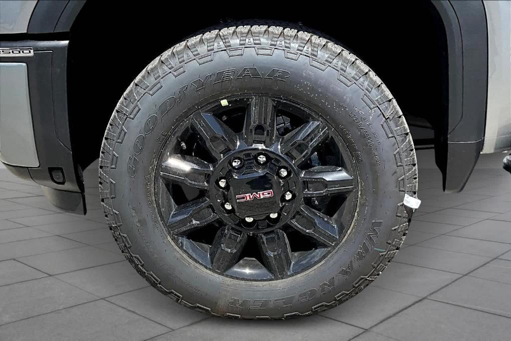 new 2025 GMC Sierra 2500 car, priced at $87,635