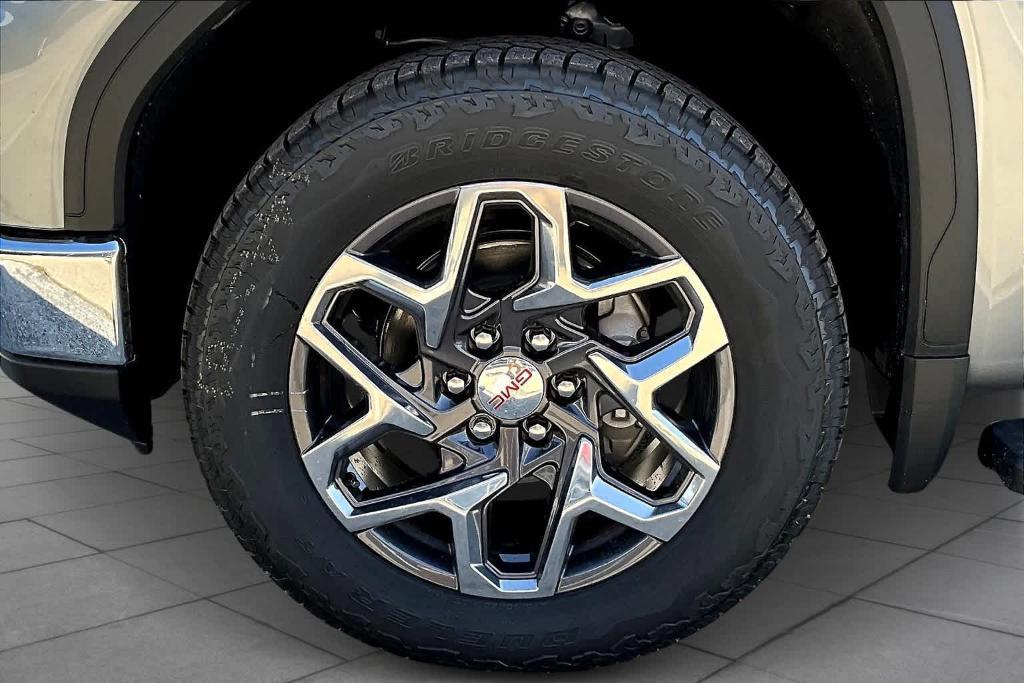 new 2025 GMC Sierra 1500 car, priced at $55,875