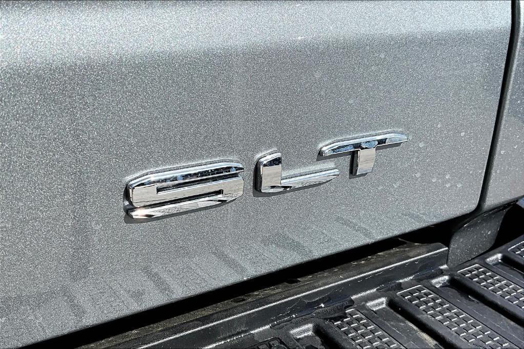 new 2025 GMC Sierra 1500 car, priced at $55,875