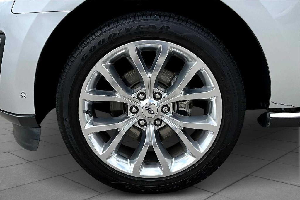 used 2019 Ford Expedition car, priced at $28,397