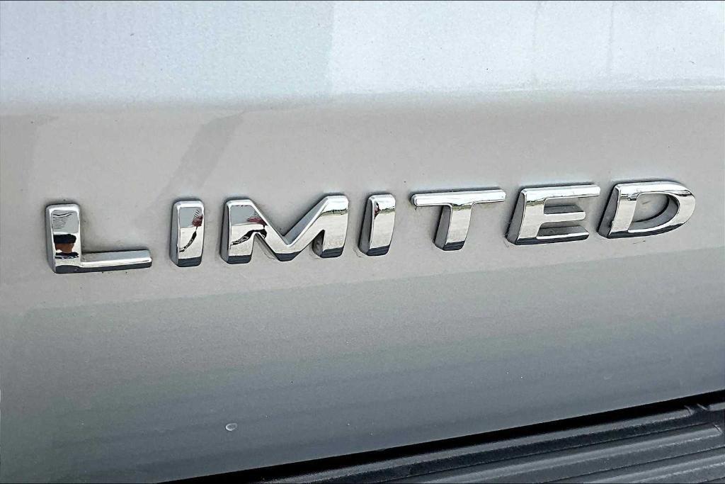 used 2019 Ford Expedition car, priced at $28,397