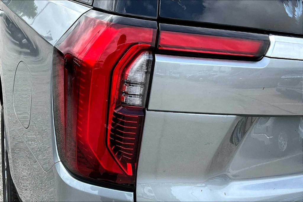 new 2025 GMC Yukon XL car, priced at $92,034