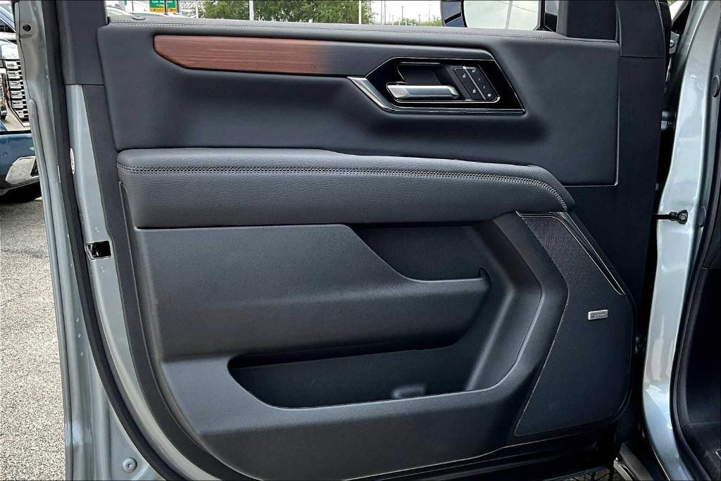 new 2025 GMC Yukon XL car, priced at $92,034