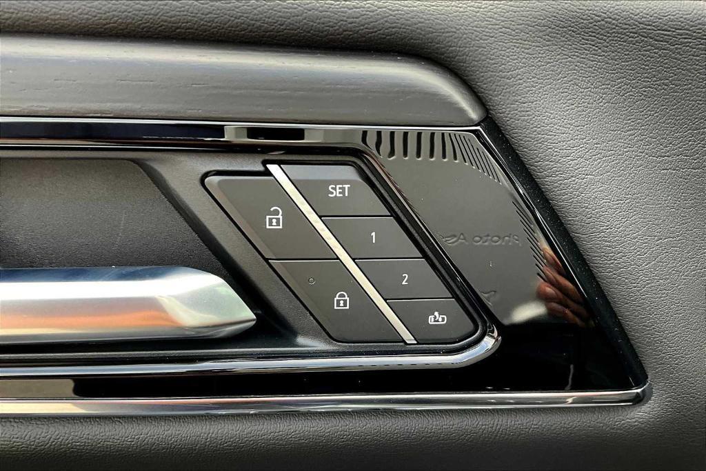 new 2025 GMC Yukon XL car, priced at $92,034