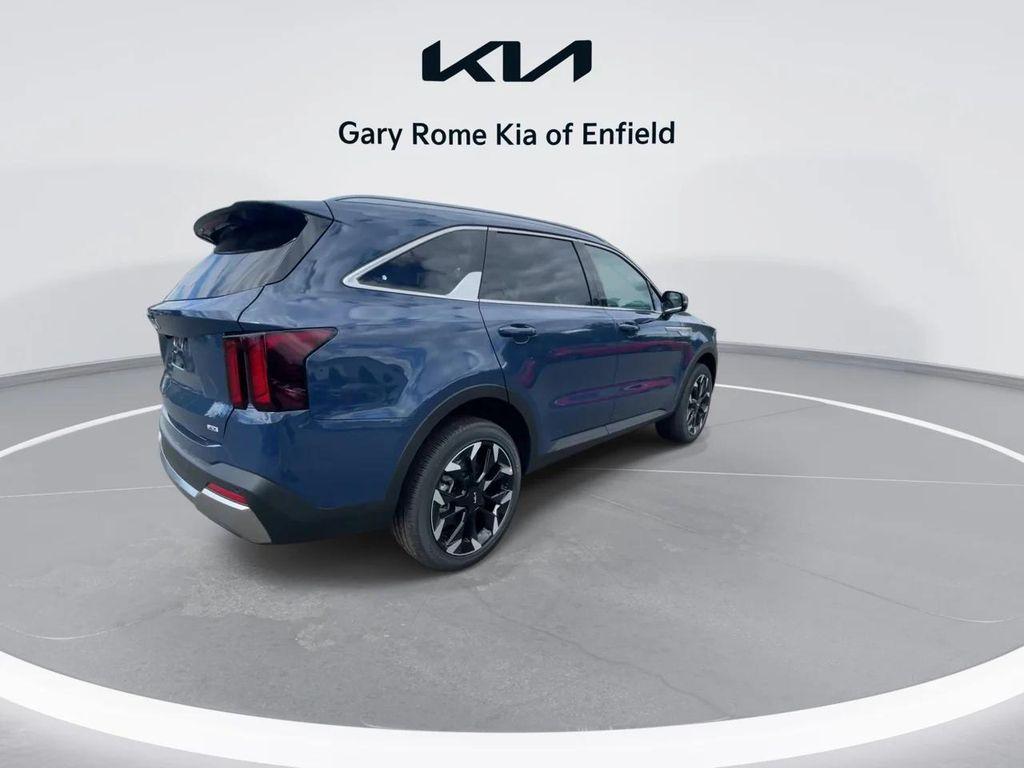 new 2025 Kia Sorento car, priced at $43,025