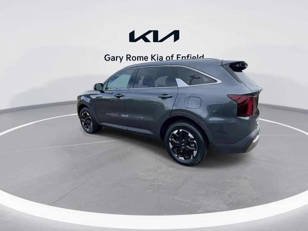 used 2024 Kia Sorento car, priced at $29,984