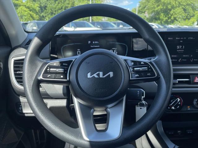 used 2024 Kia Seltos car, priced at $22,984