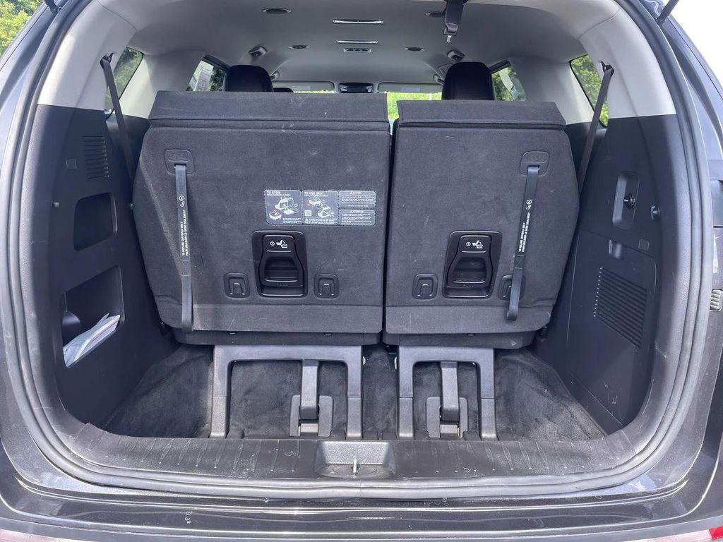 used 2024 Kia Carnival car, priced at $29,893