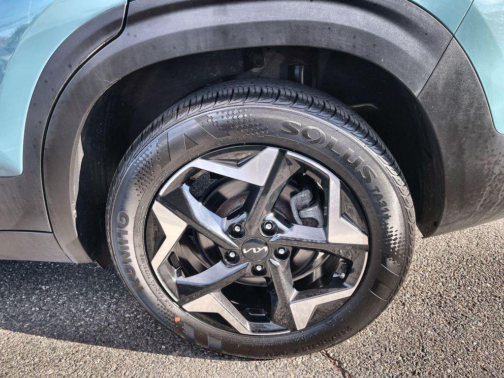 used 2024 Kia Seltos car, priced at $23,984