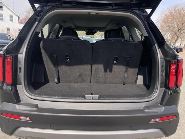 used 2022 Kia Sorento car, priced at $33,925